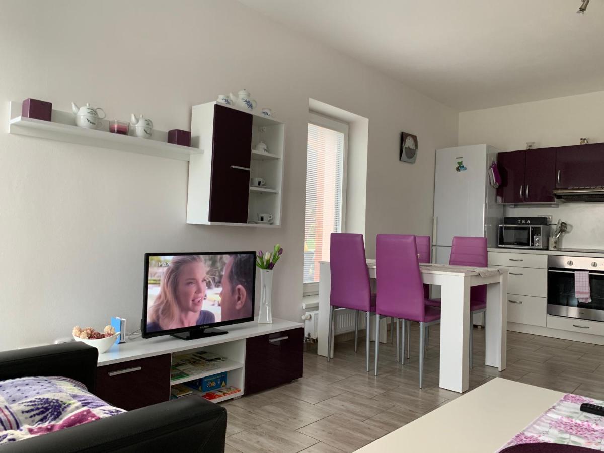 Apartmany Na Rozcesti Lomnice nad Popelkou Εξωτερικό φωτογραφία
