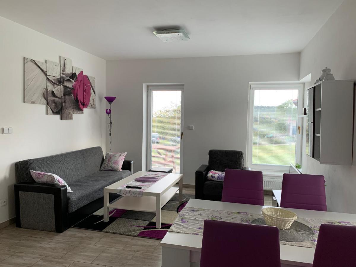 Apartmany Na Rozcesti Lomnice nad Popelkou Εξωτερικό φωτογραφία