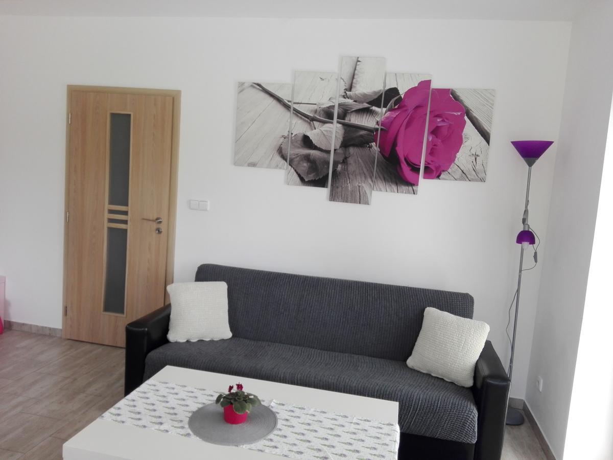 Apartmany Na Rozcesti Lomnice nad Popelkou Εξωτερικό φωτογραφία